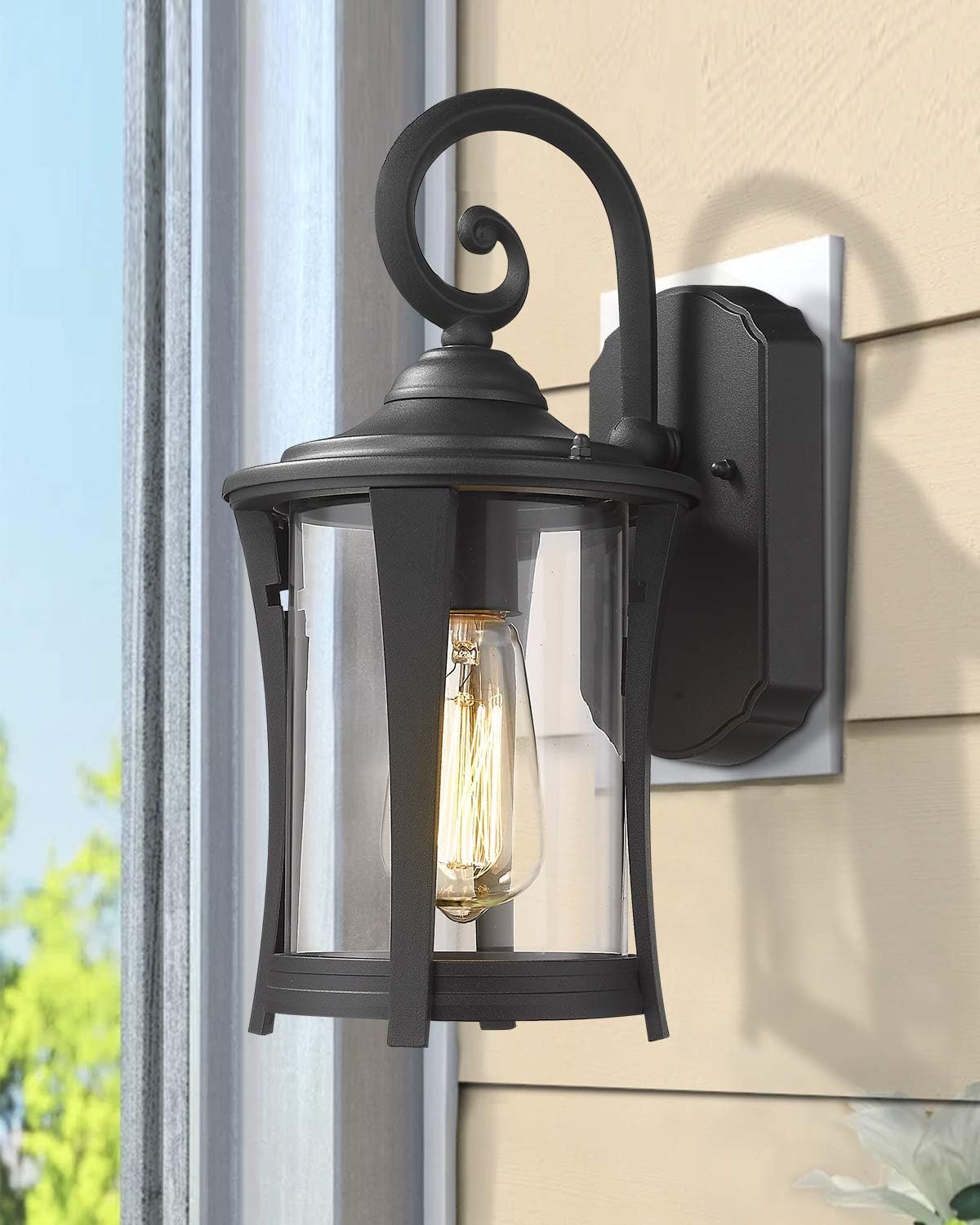 1-Light Matte Black Cast Aluminum Outdoor Wall Light Fixture with Clear Glass U691090
